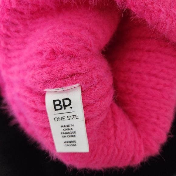 BP. Beanie & Black Tote Set - Picture 6 of 6